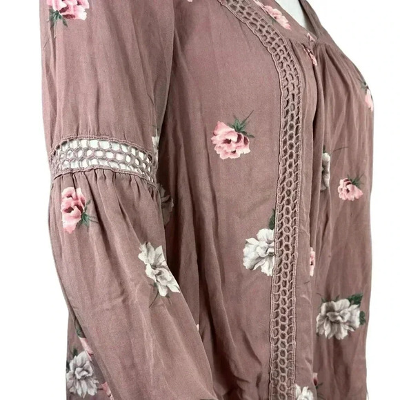Torrid Dusty rose floral print top size 00/10-medium/large - Picture 4 of 9